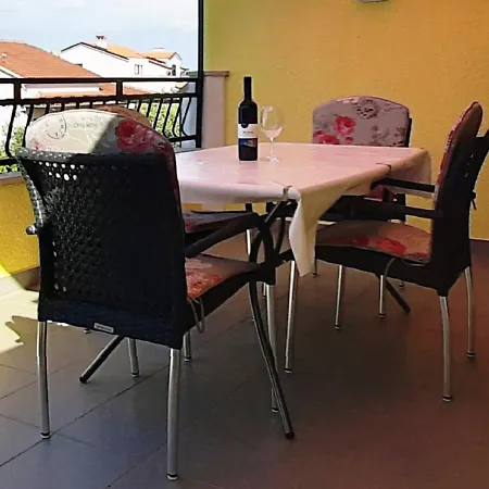 Paradise Apartment *
